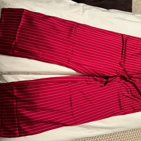 ๐HM red silk pin stripe pjs-new with tags-never worn. size L๐
๐ป๐๐ - Picture 7 of 8
